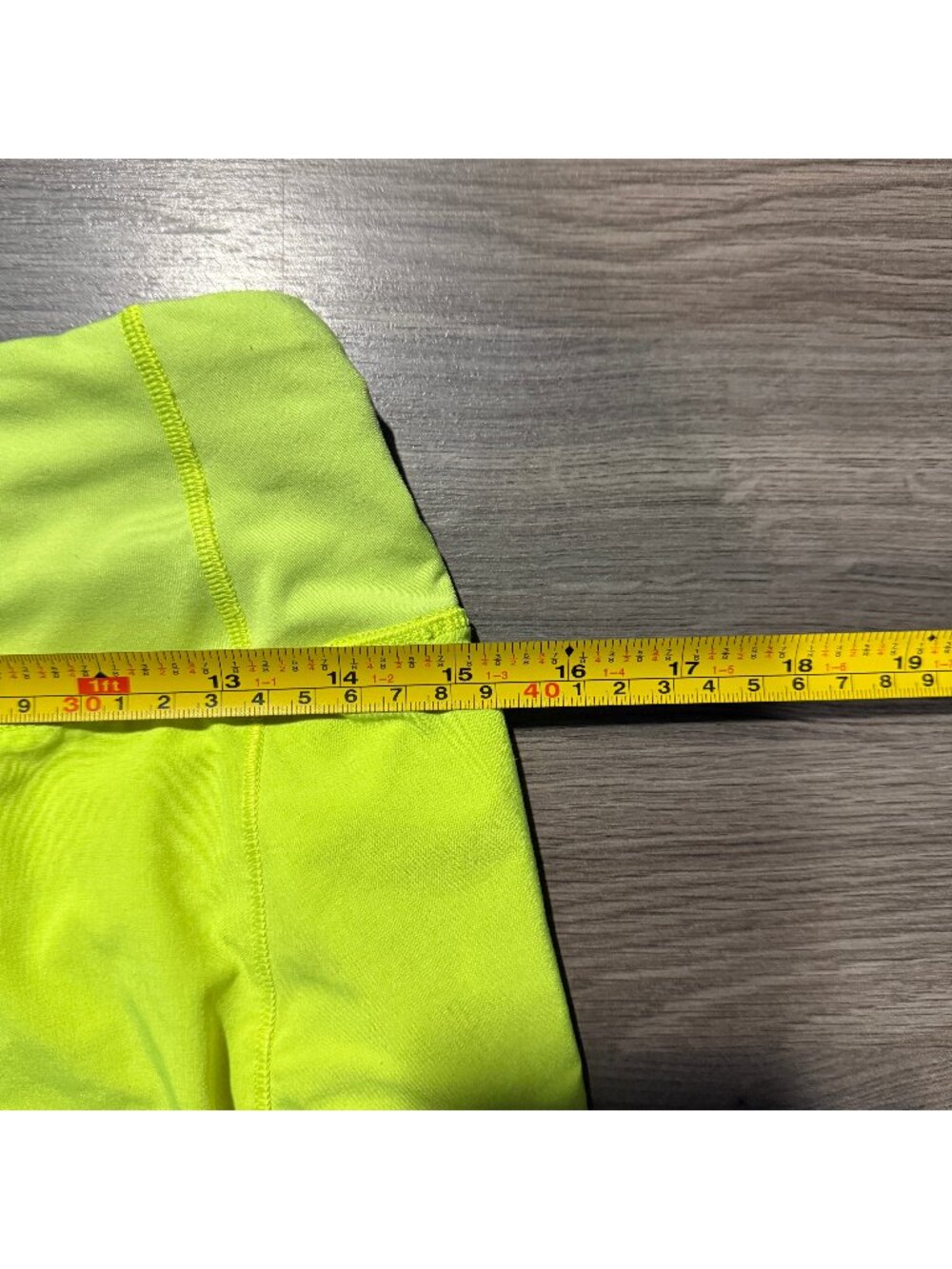 Lululemon Women's Speed Up Mid-Rise Short 4" - Yellow - Picture 11 of 13